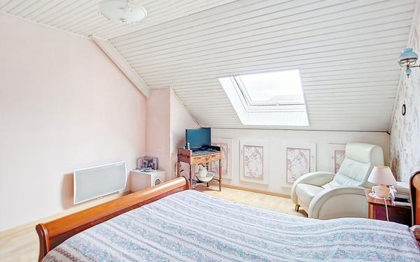 Maison à vendre    6 pièces •  Brain-sur-l'Authion