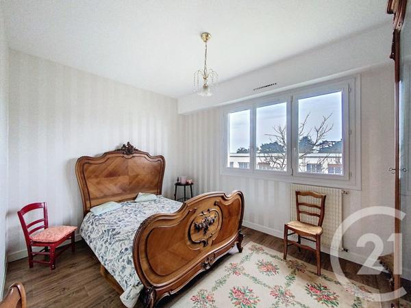 Appartement T4 à vendre  4 pièces - 101 m2 CHOLET - 49