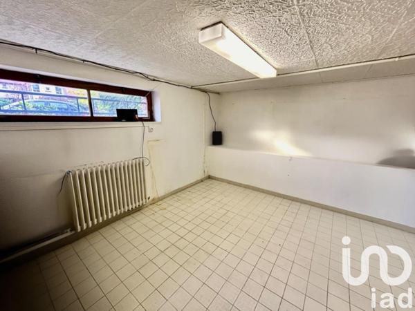 Maison 9 pièces de 192 m² à Vittel (88800)