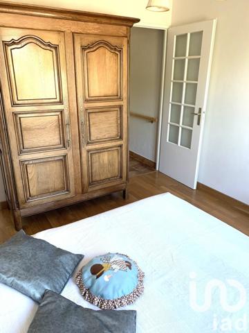 Maison 9 pièces de 192 m² à Vittel (88800)