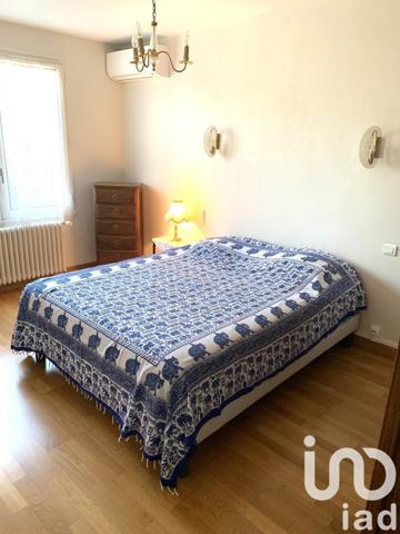 Maison 9 pièces de 192 m² à Vittel (88800)