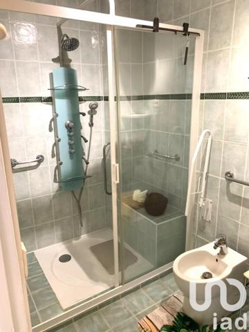 Maison 9 pièces de 192 m² à Vittel (88800)