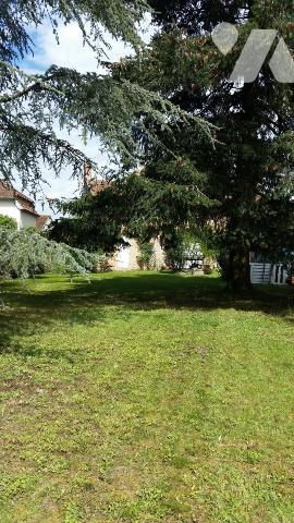 Maison de caractère avec logement indépendant et dépendances