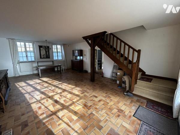 Maison de caractère avec logement indépendant et dépendances