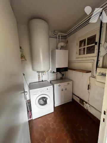 Maison de caractère avec logement indépendant et dépendances