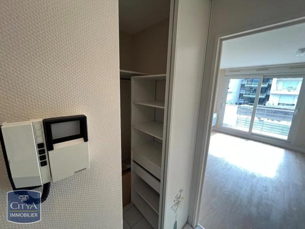 Appartement à louer 1 pièce 22.3m² Tours (37000)