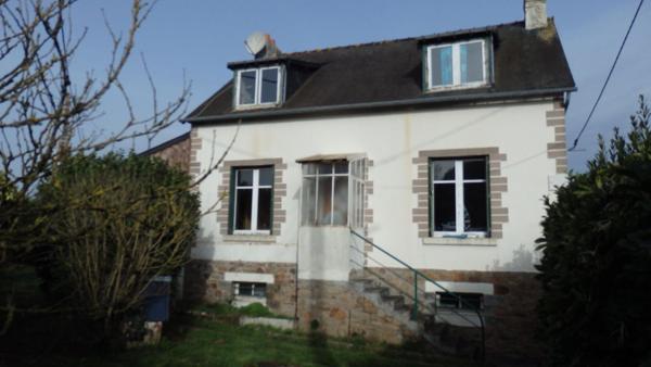 Maison Ploumagoar 5 pièce(s) 96 m2