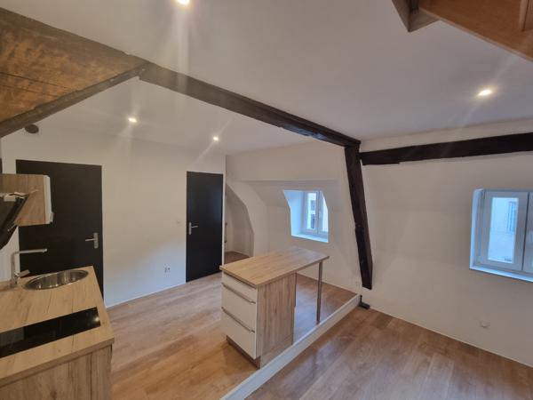 Appartement DIJON 5 Pièces 163.12 m² dans hôtel particulier
