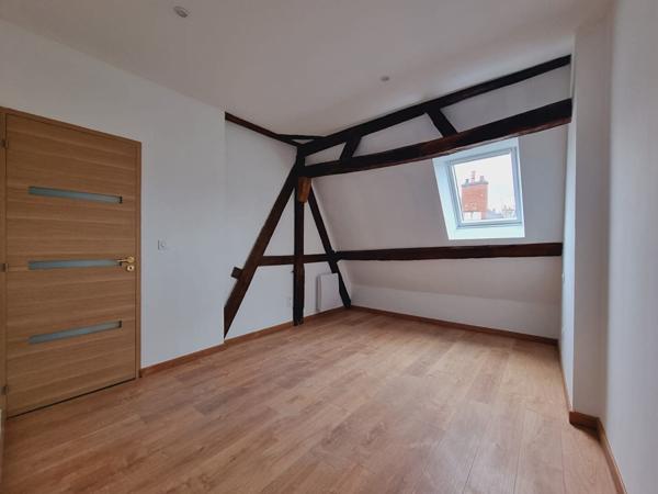 Appartement DIJON 5 Pièces 163.12 m² dans hôtel particulier