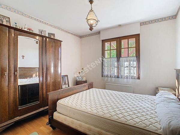 Maison Sevremoine (Saint-crespin-sur-moine) proches des commodités, à 10 minutes de VALLET, 10 minutes de CLISSON et de sa gare, à 3 minutes de l'axe NANTES-CHOLET, à 30 minutes de NANTES et 25 minutes de CHOLET