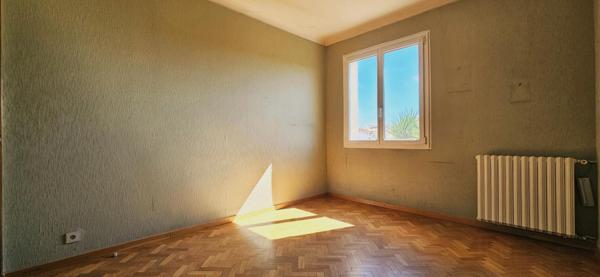 Maison 6 pièces 126m2 sur grand terrain piscinable