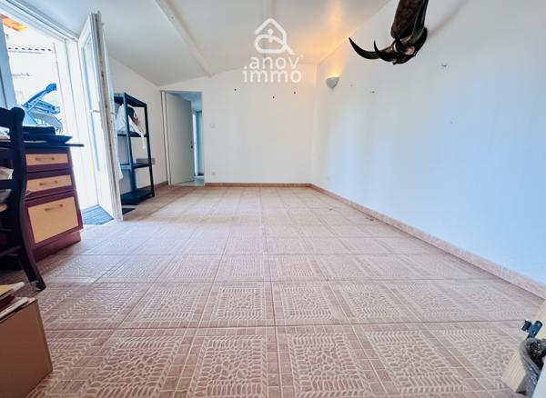 Maison
                                                                                                                                                                                                                                                                                                                        7 pièce(s)                                                                                                                                                                                                          5 chambre(s)                                                                                                                                                                                                          126.49  m²