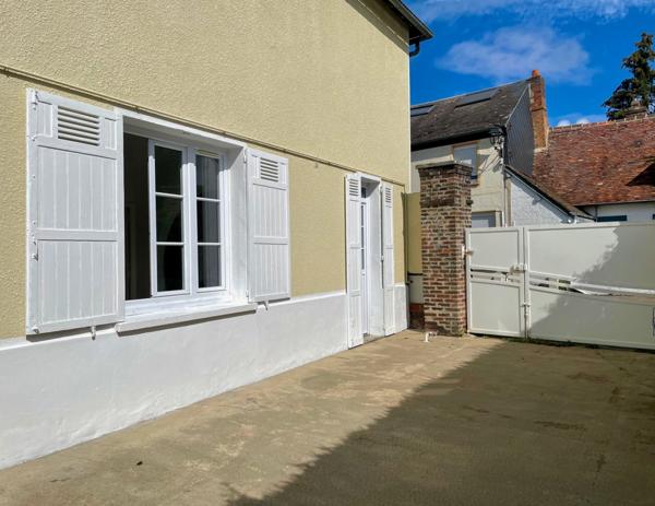 Maison
                                                                                                                                                                                                                                                                                                                        3 pièce(s)                                                                                                                                                                                                          2 chambre(s)                                                                                                                                                                                                          74  m²