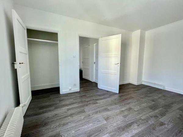 Maison
                                                                                                                                                                                                                                                                                                                        3 pièce(s)                                                                                                                                                                                                          2 chambre(s)                                                                                                                                                                                                          74  m²