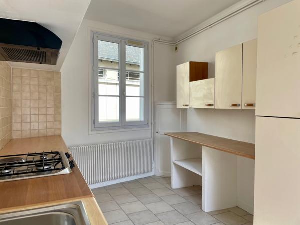 Maison
                                                                                                                                                                                                                                                                                                                        3 pièce(s)                                                                                                                                                                                                          2 chambre(s)                                                                                                                                                                                                          74  m²
