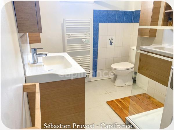 Dpt Dordogne (24), à vendre proche de THIVIERS plain-pied 3 chambres sur sous-sol P8 de 177 m² - Terrain de 2142 m² - Studio Indépendant