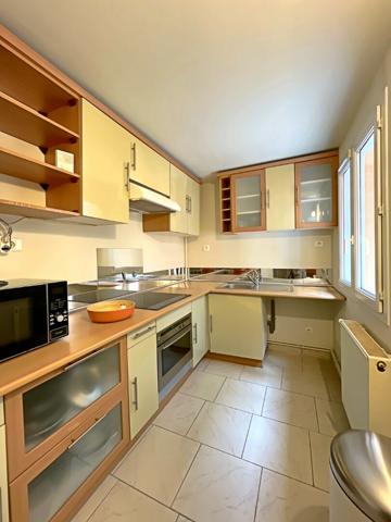 Appartement Reims 3 pièce(s) 69.13 m2 avec terrasse sur le Place Amélie Doublié