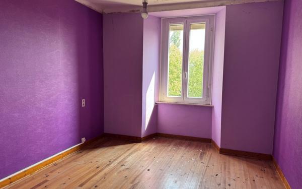 Maison à vendre    8 pièces • 237 m2 Rostrenen