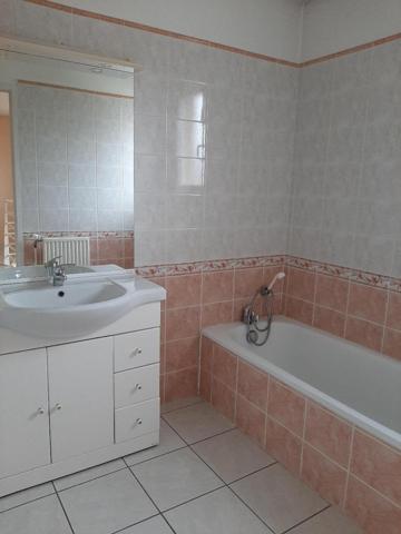 Maison 4 pièces de 120 m² à Andrezieux boutheon