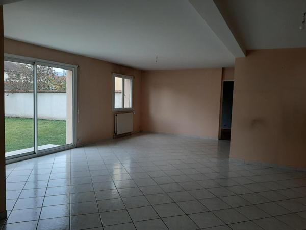 Maison 4 pièces de 120 m² à Andrezieux boutheon