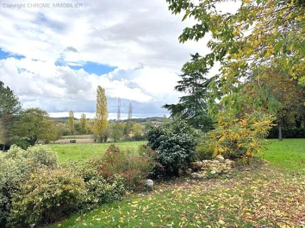 Vente                                                      Maison
                        
                     5 pièces                      102 m2                     à Marmande