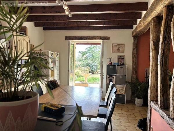 Vente                                                      Maison
                        
                     5 pièces                      102 m2                     à Marmande