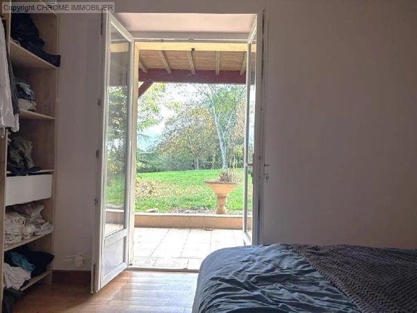 Vente                                                      Maison
                        
                     5 pièces                      102 m2                     à Marmande