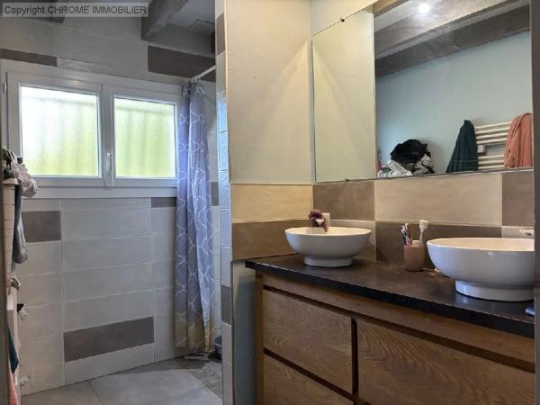 Vente                                                      Maison
                        
                     5 pièces                      102 m2                     à Marmande