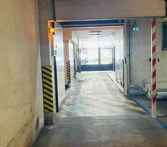 Neuilly-sur-Seine (92200) NEUILLY-SUR-SEINE - ACHILLE PERETTI - EMPLACEMENT DE PARKING EN REZ-DE-CHAUSSÉE