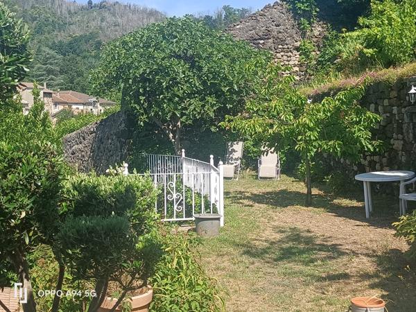 À vendre - Maison ancienne, 8 pièces située à Thueyts (07330)