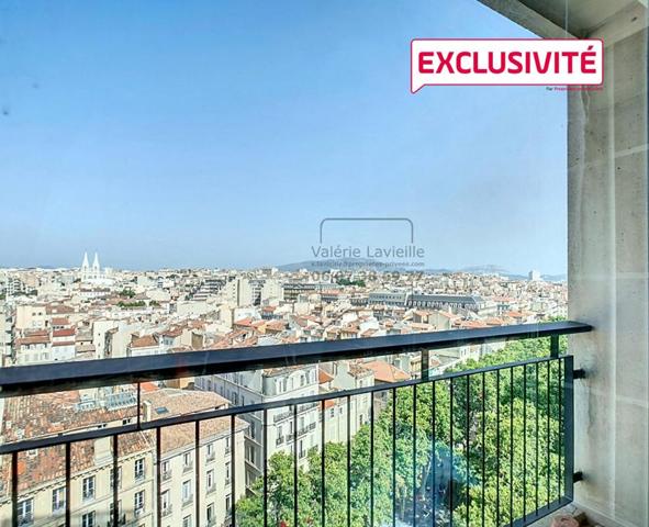 Marseille (13001) - BOURSE - VIEUX PORT - T4/5 lumineux - 91 m2 - Vue Panoramique et balcons