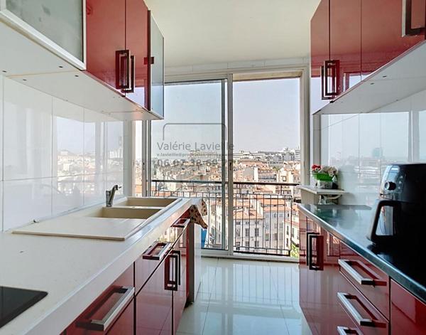 Marseille (13001) - BOURSE - VIEUX PORT - T4/5 lumineux - 91 m2 - Vue Panoramique et balcons