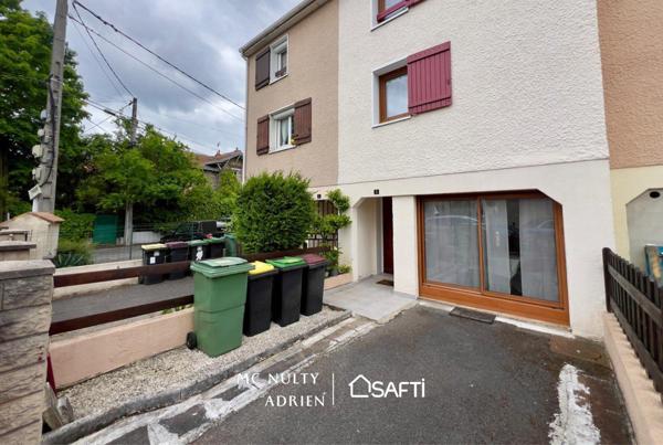 Maison 5P 90m², 3 chambres, gare à pied, parking