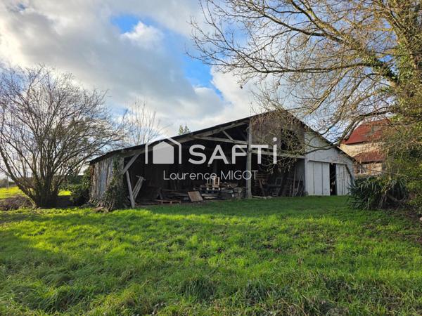 Grand potentiel dans rue calme, accès à la rivière