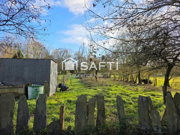 Grand potentiel dans rue calme, accès à la rivière