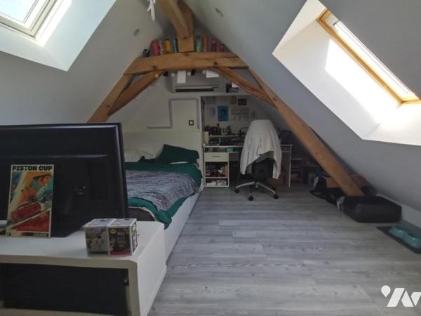 Charmante maison avec dépendance aménagée - Prête à vivre !

Installez-vous  dans cette agréa...