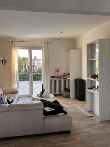A vendre, à SAINT-ASTIER 24110 maison 192m²