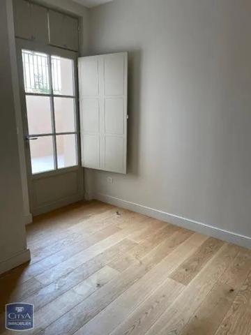 Appartement à louer 3 pièces 75.35m² Saint-Raphaël (83530)