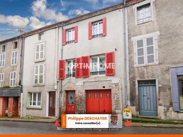 Maison de charme  de 104 m² - 4 pièces - 3 chambres ave cour et garage -  MAGNAC LAVAL (87)