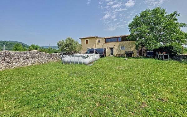 Maison à vendre    4 pièces •  Rochemaure