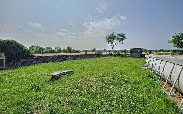 Maison à vendre    4 pièces •  Rochemaure