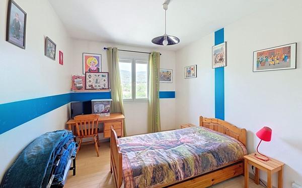 Maison à vendre    4 pièces •  Rochemaure