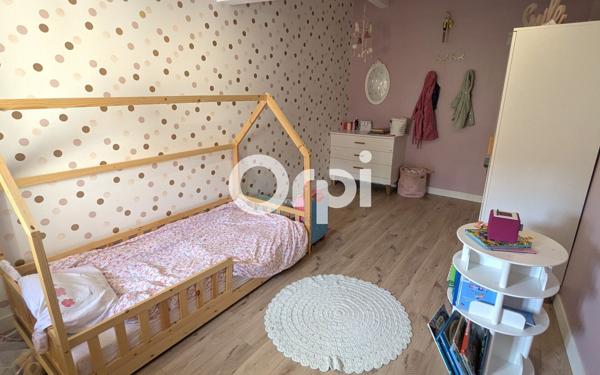 Maison à vendre    5 pièces •  Veyre-Monton