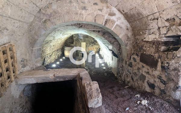 Maison à vendre    5 pièces •  Veyre-Monton