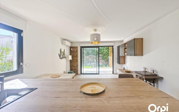 Appartement à vendre    4 pièces • 84,38 m2 Cogolin