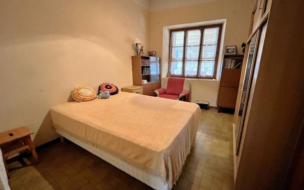 Maison à vendre    7 pièces •  Les Vans