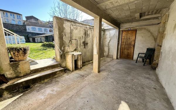 Maison à vendre    7 pièces •  Les Vans