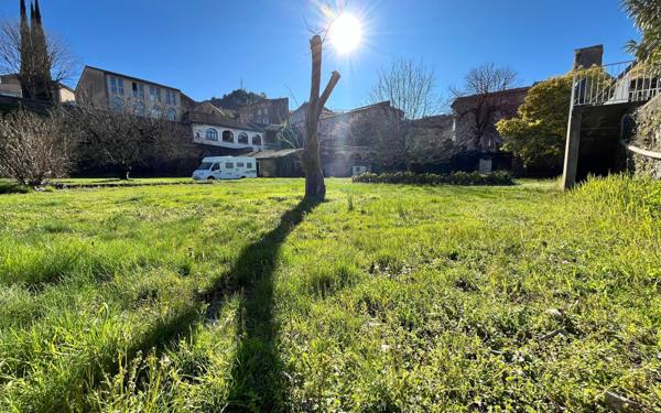 Maison à vendre    7 pièces •  Les Vans