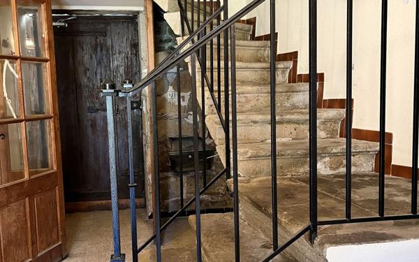 Maison à vendre    7 pièces •  Les Vans