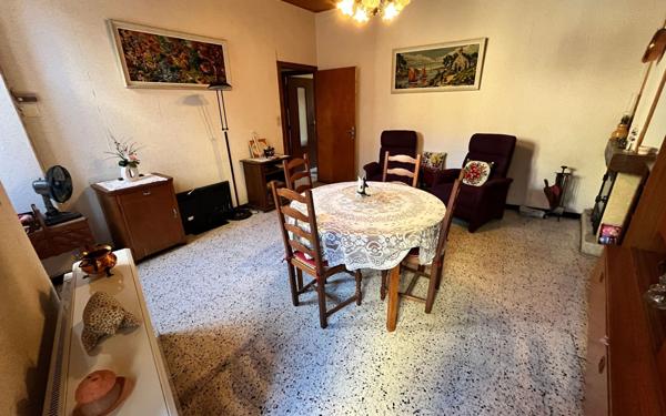 Maison à vendre    7 pièces •  Les Vans